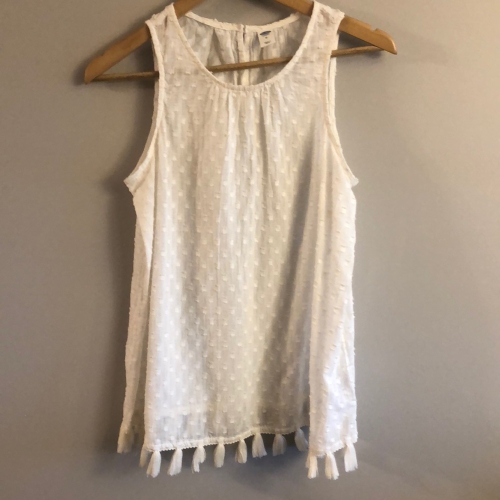 Old Navy cream tank with tassels